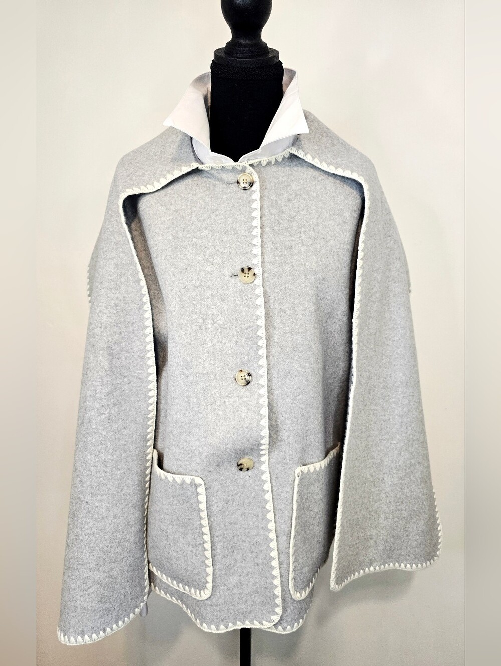 Marc New York Andrew Marc Gray Cape Coat Blanket Jacket Whipstitch Quiet Luxury - Picture 2 of 12